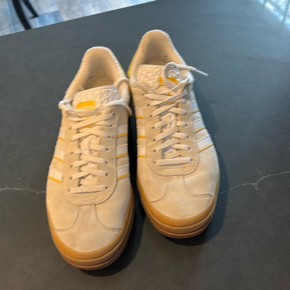 Adidas gazelle bold